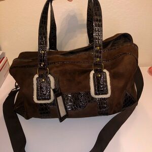 Weekend getaway bag chocolate brown with fur